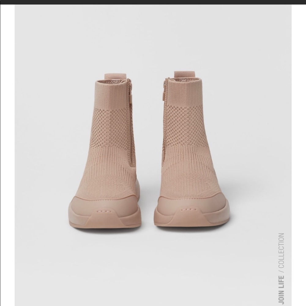 ✨SALE✨Zara sock style high tops ✨SALE✨